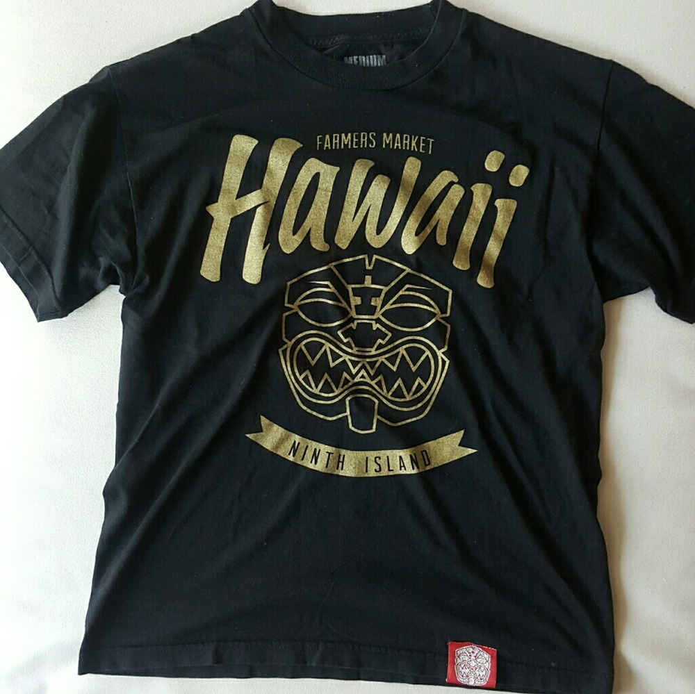 Hawai'i's Finest Gold Script Tee
